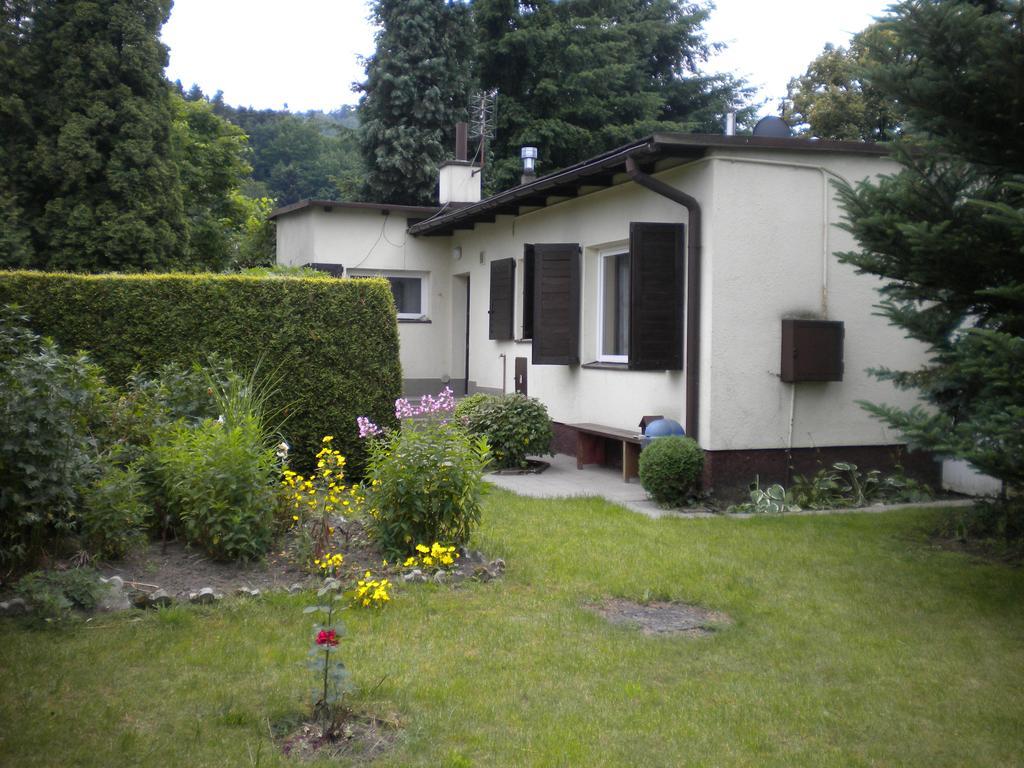 Uroczy Domek Z Ogrodem I Tarasem Myślenice Habitación foto